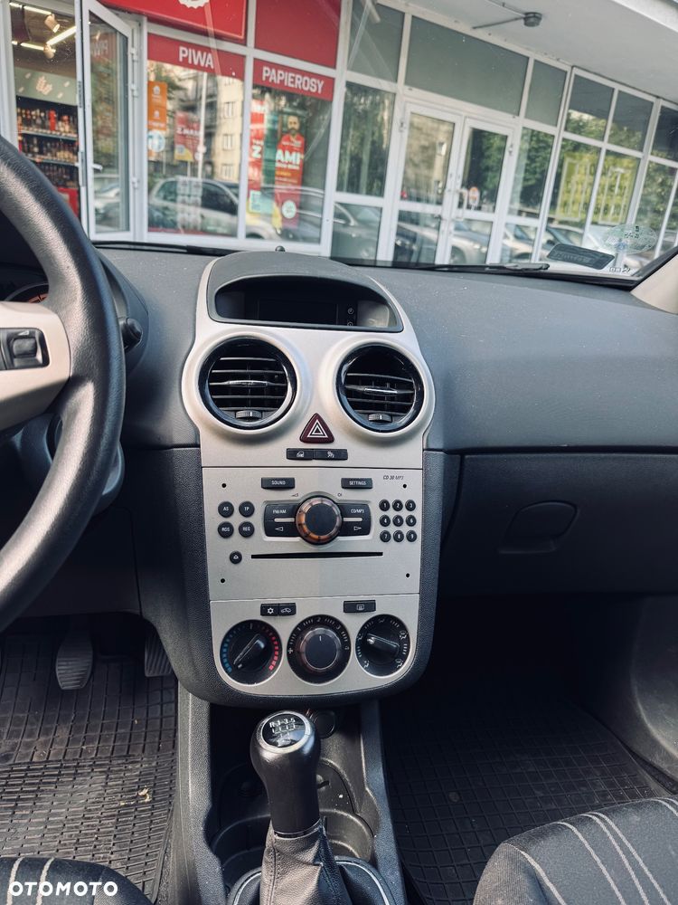 Opel Corsa 1.4 16V Enjoy - 12