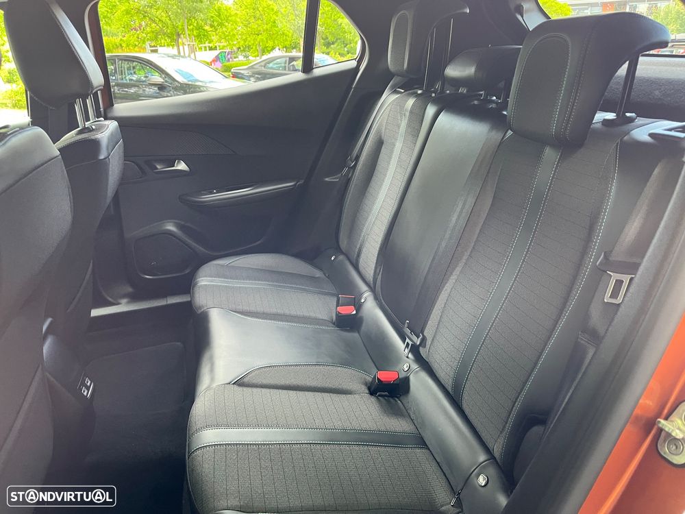Peugeot 2008 PureTech 130 EAT8 Allure Pack - 20
