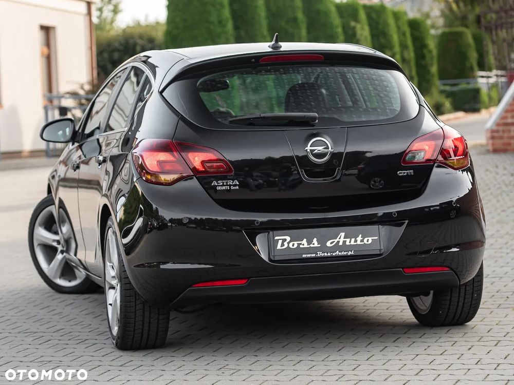 Opel Astra 1.7 CDTI DPF Edition Sport - 8