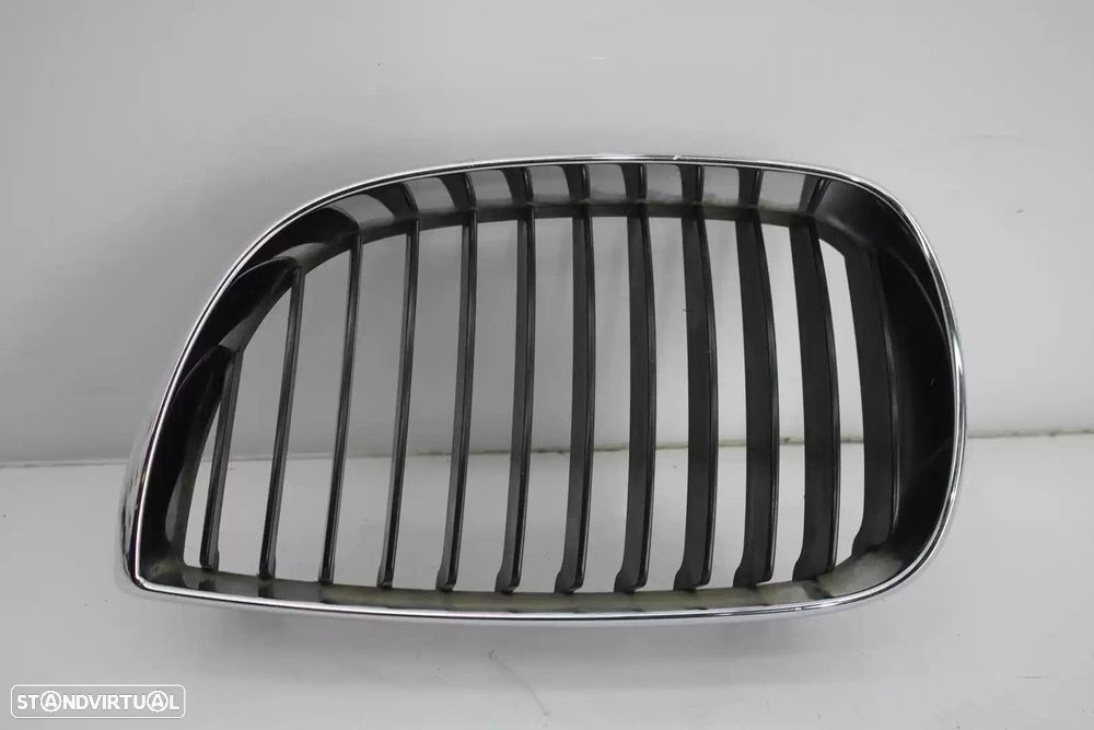 GRELHA FRONTAL BMW 1 2006 -511370771299 - 2