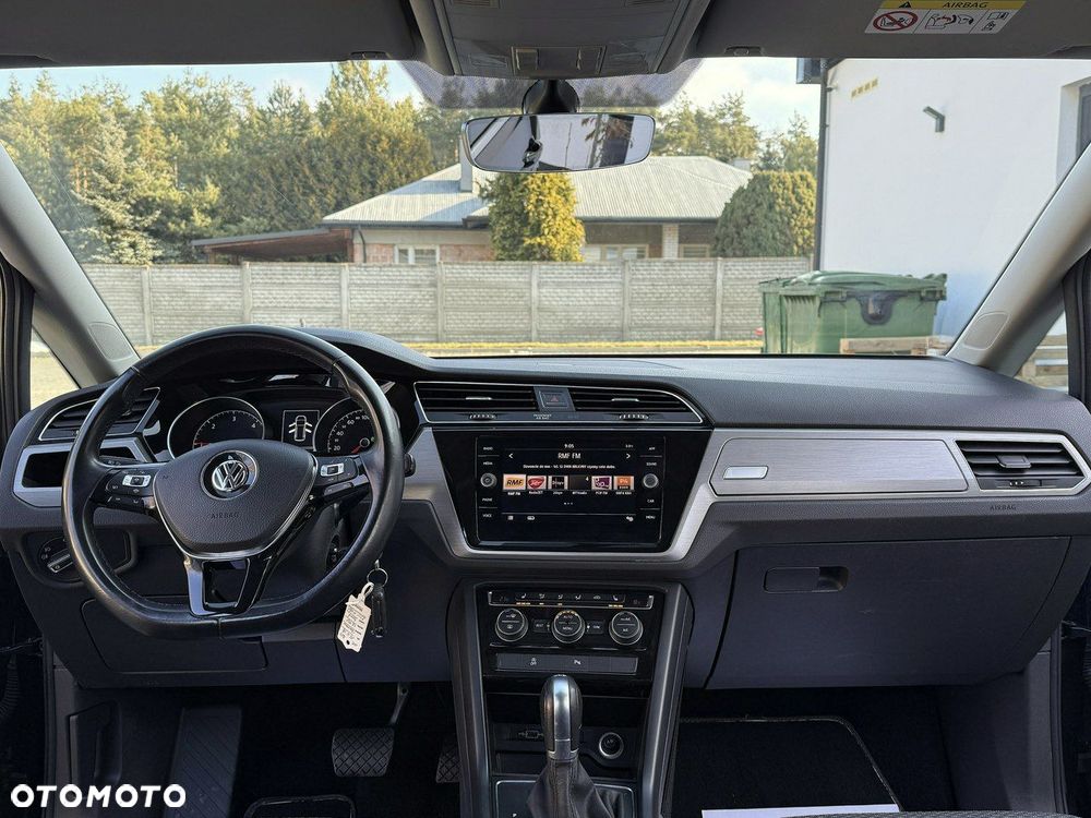 Volkswagen Touran 1.6 TDI SCR DSG IQ.DRIVE - 6