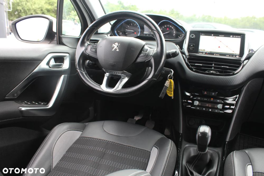 Peugeot 2008 PureTech 110 Stop&Start Allure - 25