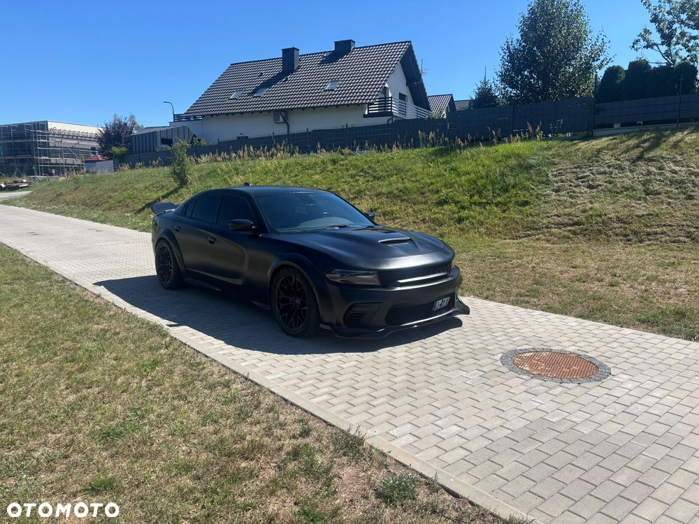 Dodge Charger 6.4 Scat Pack Widebody - 4