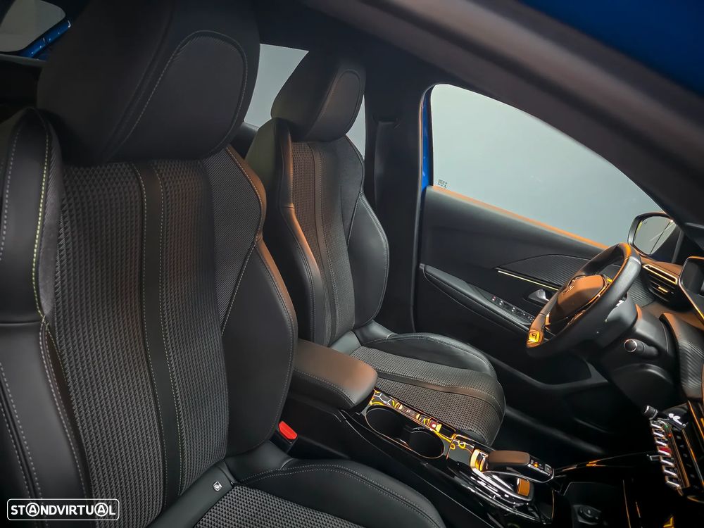 Peugeot e-208 GT Pack - 17