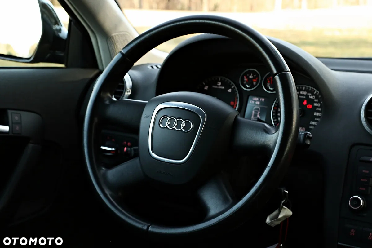 Audi A3 1.6 TDI Ambiente - 35