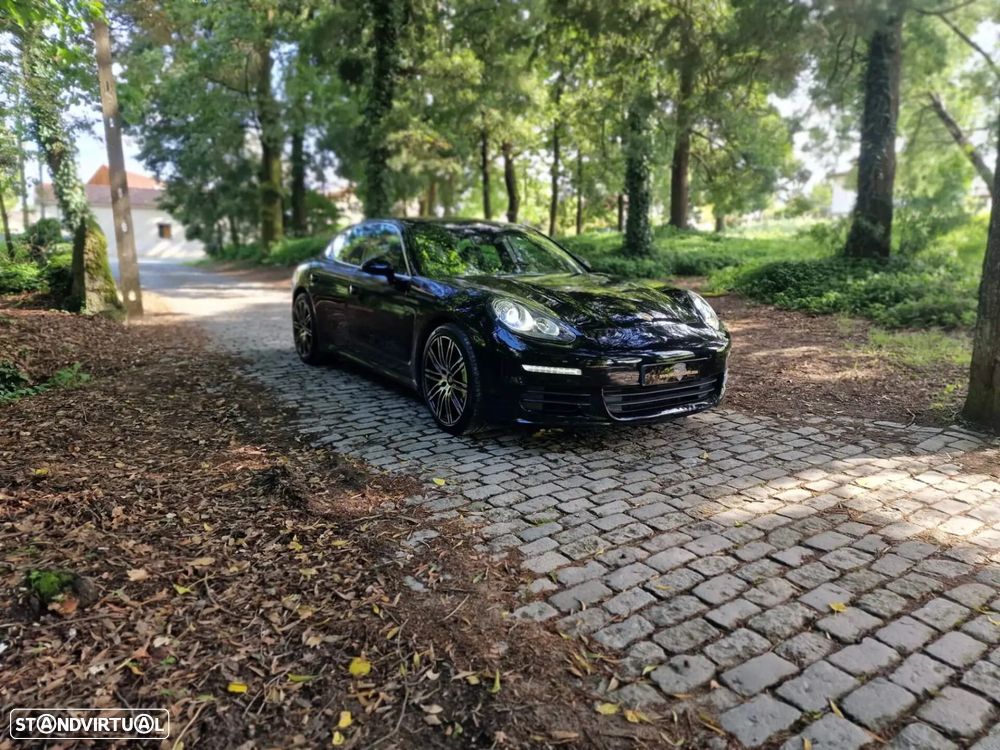 Porsche Panamera - 40
