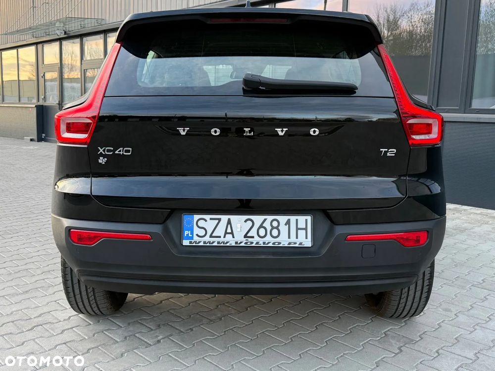 Volvo XC 40 T2 Momentum - 13