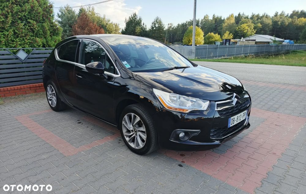 Citroën DS4 e-HDi 115 Chic - 4