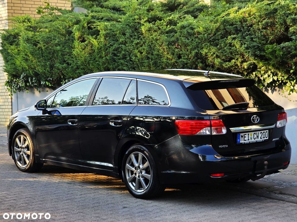 Toyota Avensis 1.8 Sol plus NAVI - 6