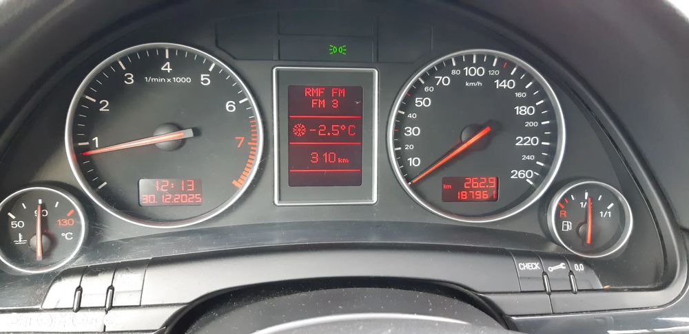 Audi A4 Limousine 2 - 9