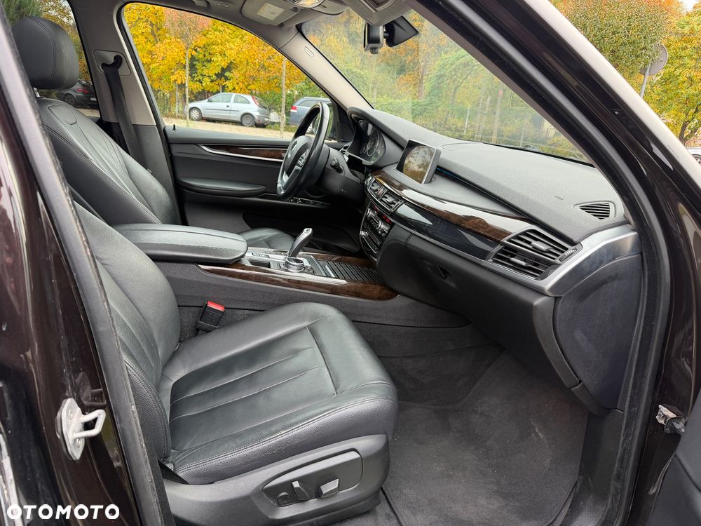 BMW X5 xDrive35i - 11