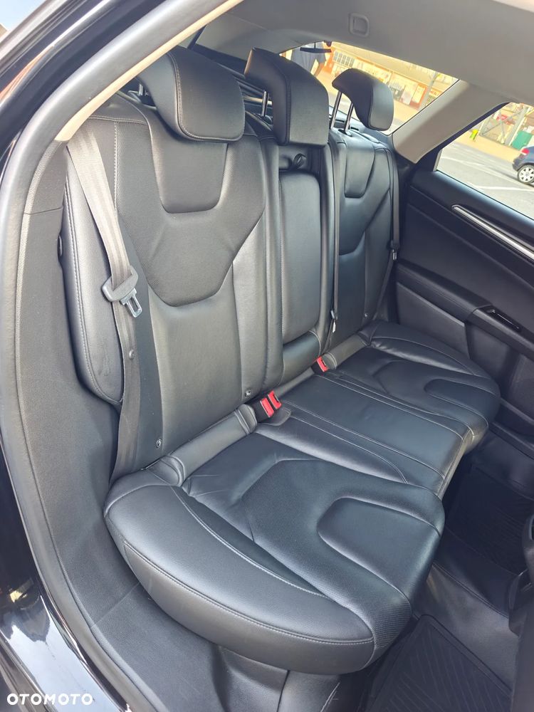 Ford Mondeo - 28