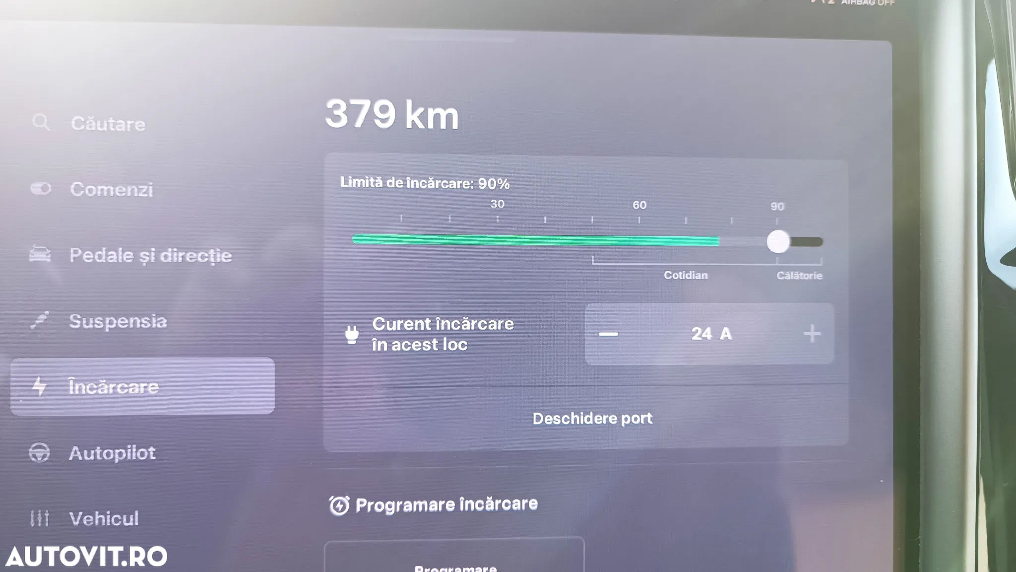 Tesla Model X - 25