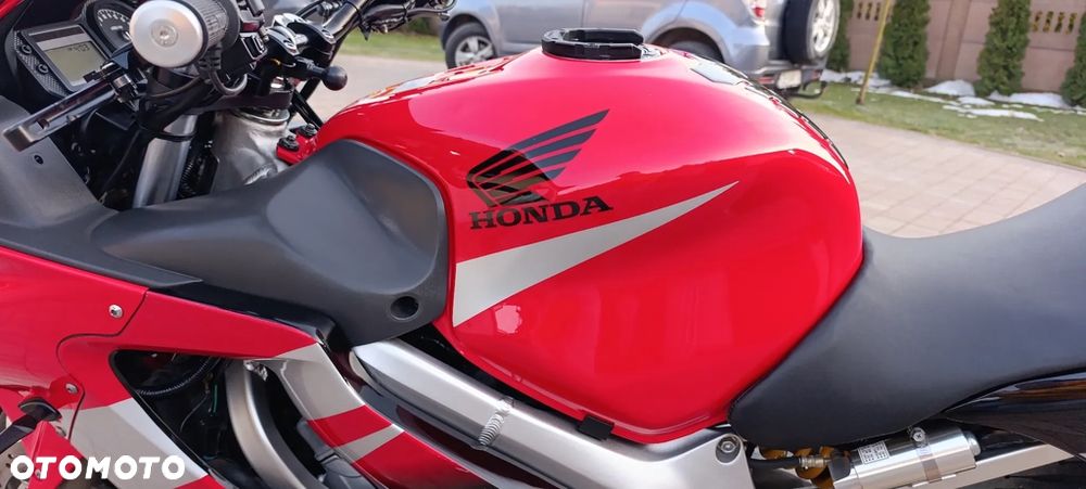 Honda CBR - 36