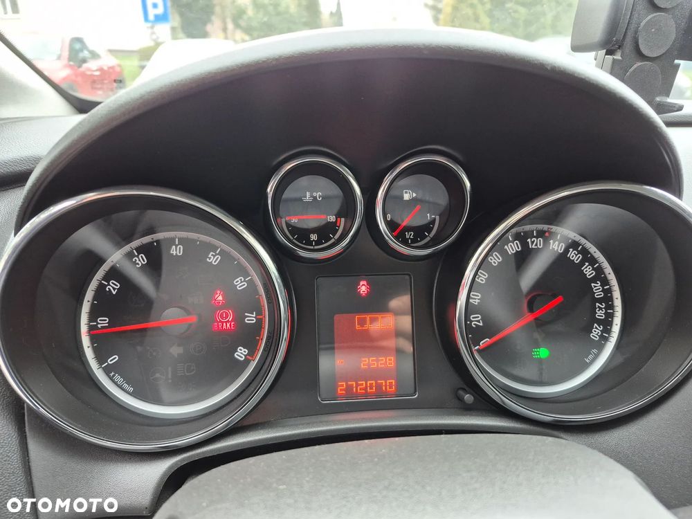 Opel Astra 1.6 Color Edition - 24