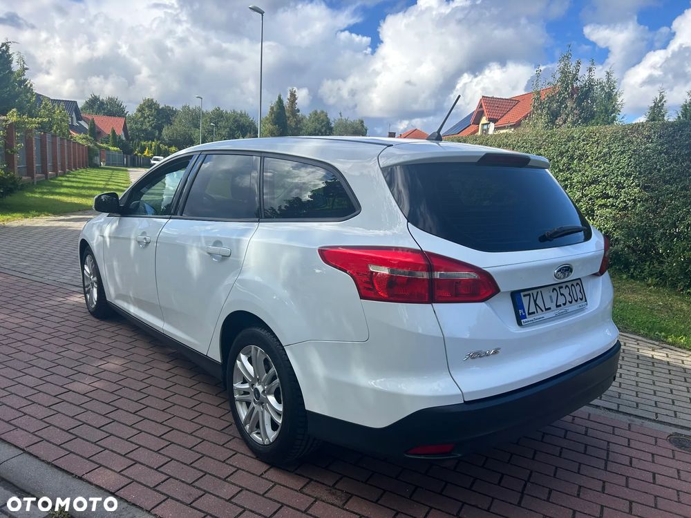 Ford Focus 1.5 TDCi Trend ECOnetic ASS - 4