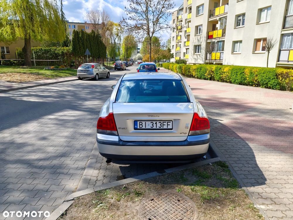 Volvo S60 2.3 T5 - 4