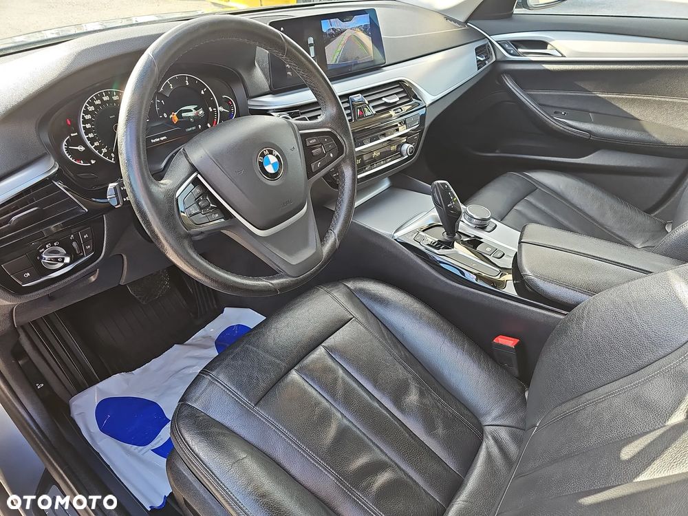 BMW Seria 5 520d - 10