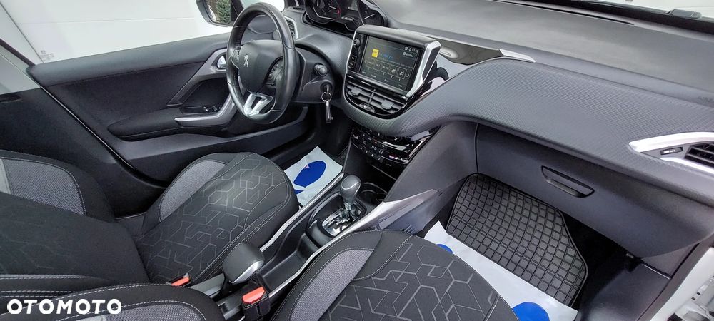 Peugeot 2008 PureTech 110 Stop&Start EAT6 Active - 31