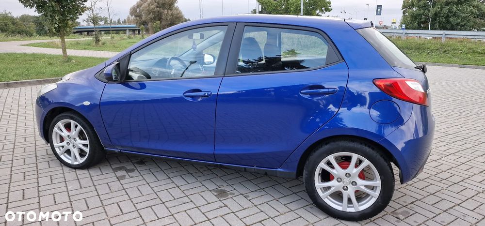 Mazda 2 - 8