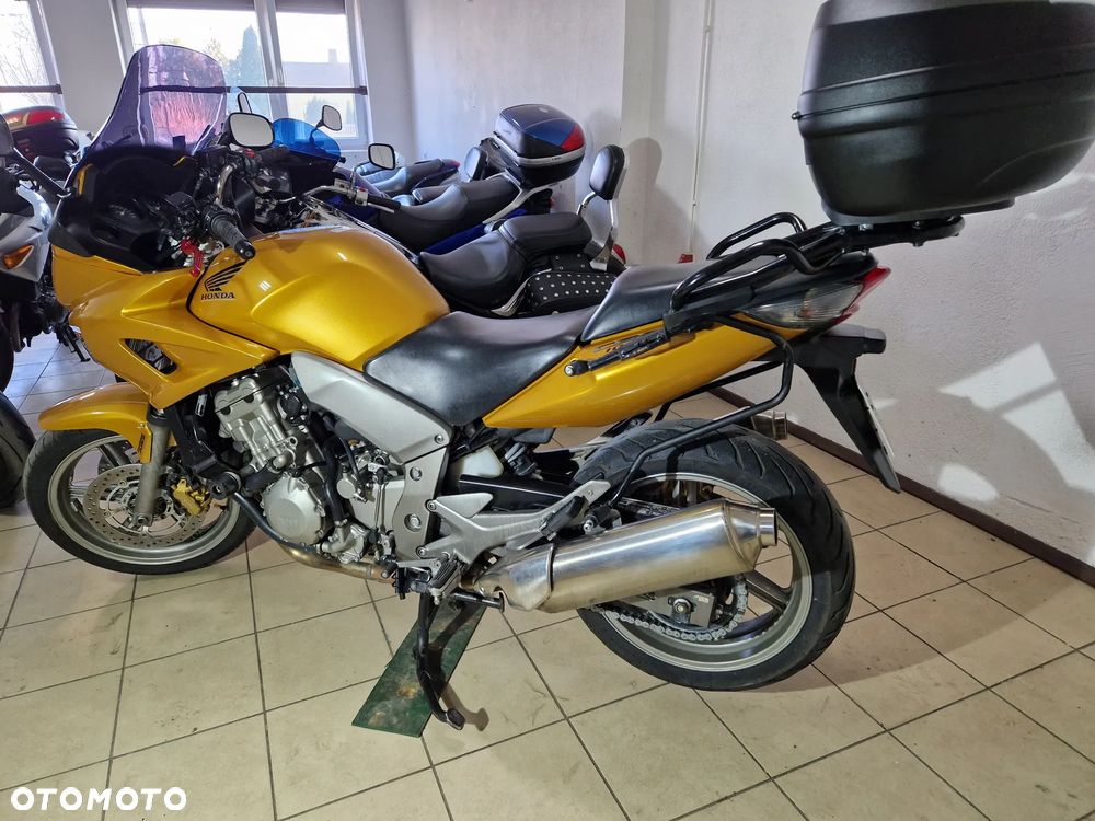 Honda CBF - 10
