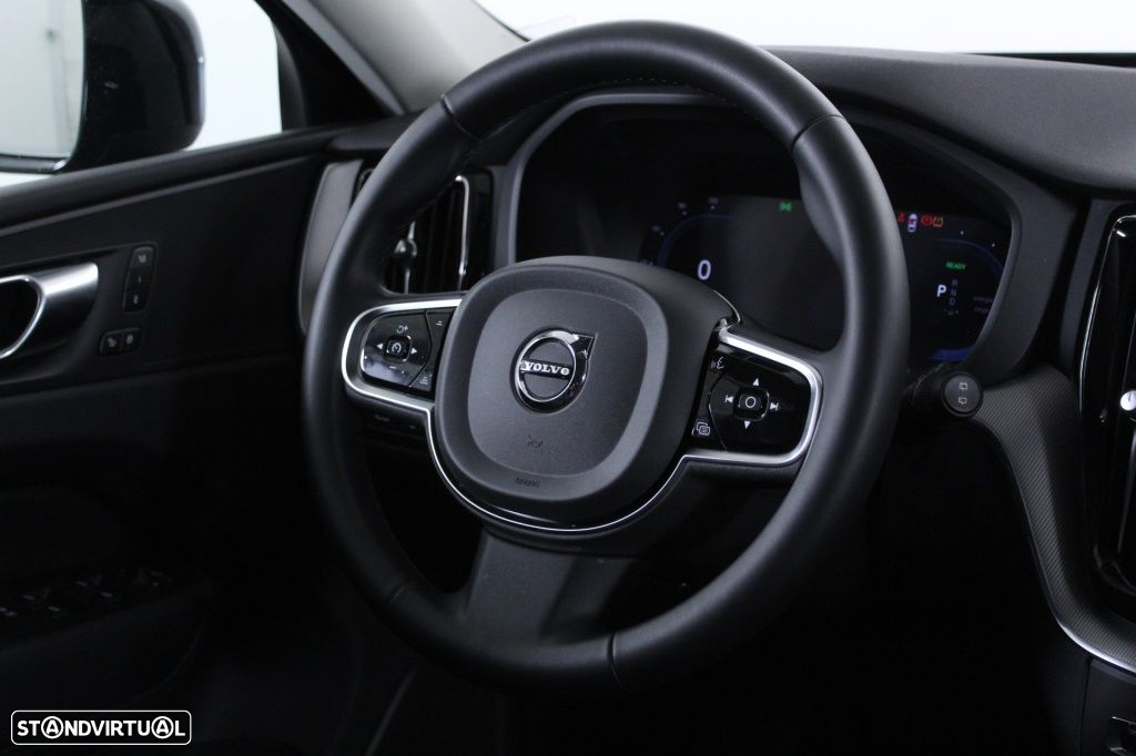 Volvo XC 60 2.0 T6 PHEV Plus Dark AWD - 16