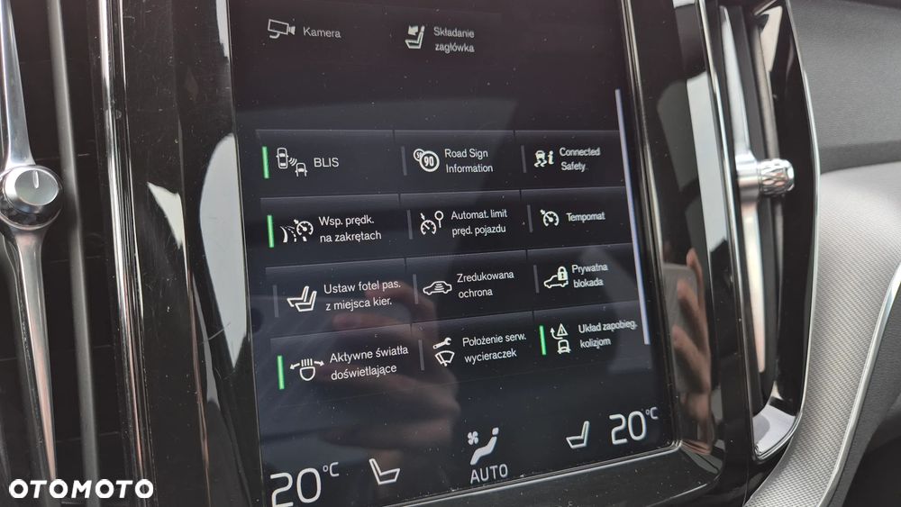 Volvo XC 60 T8 AWD Plug-In Hybrid R-Design - 21