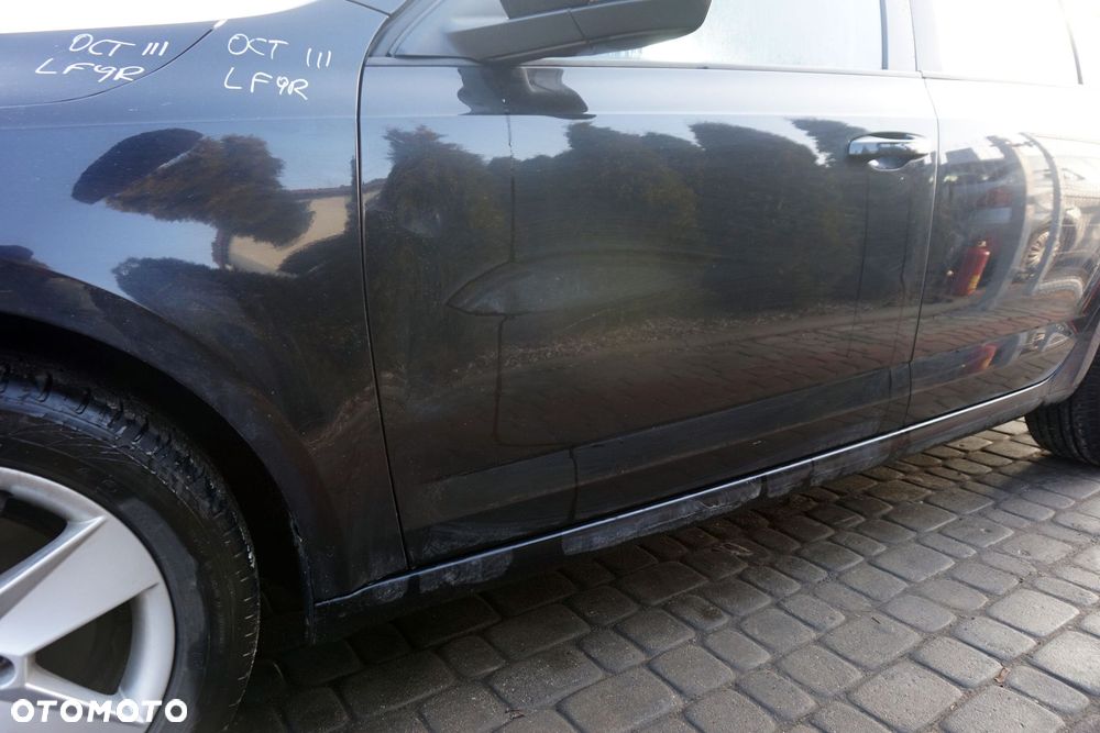 DRZWI PRZEDNIE LEWE OCTAVIA III 5E3 LB LIFTBACK LF9R  CZARNY SKODA 2012-2016 - 2