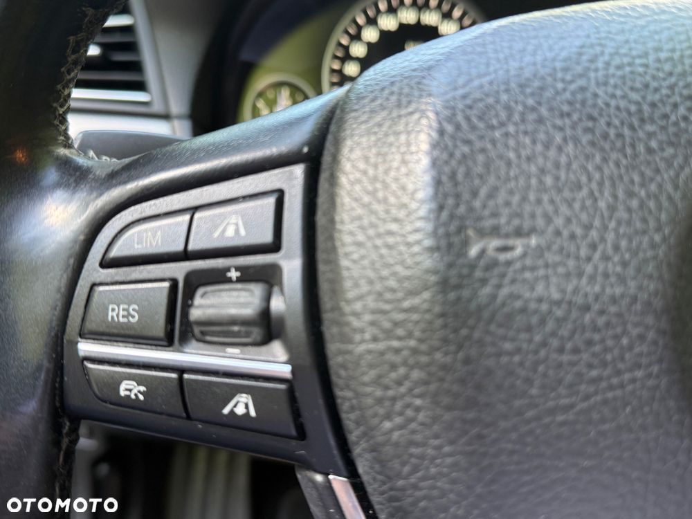 BMW Seria 5 535d xDrive Sport-Aut Modern Line - 24