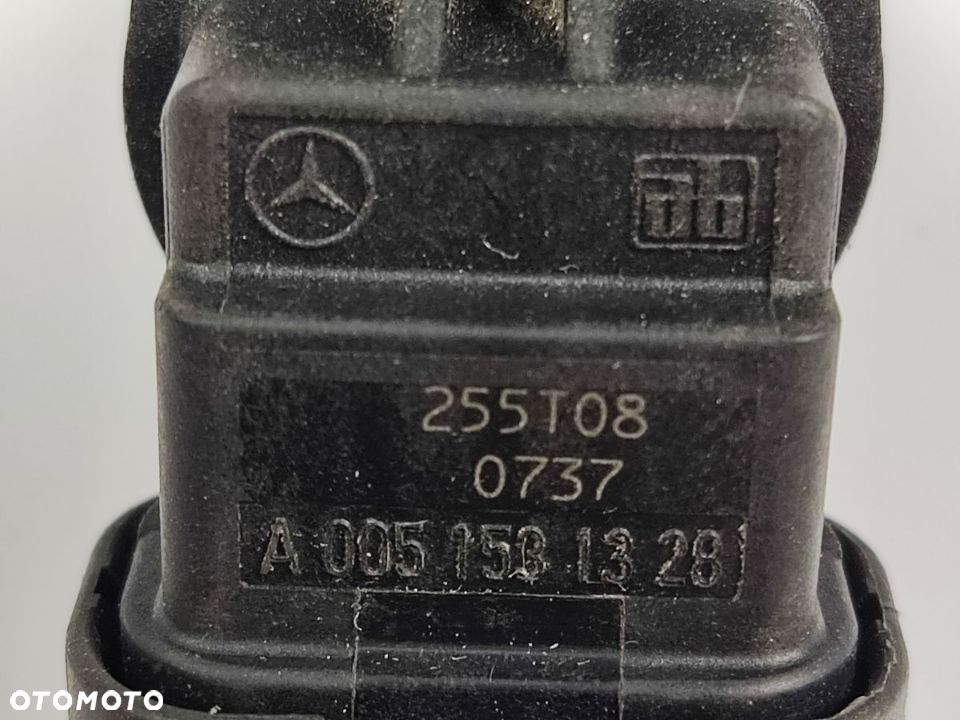 MERCEDES GLK Czujnik Położenia Wału Korbowego A 005 153 13 28 - 7