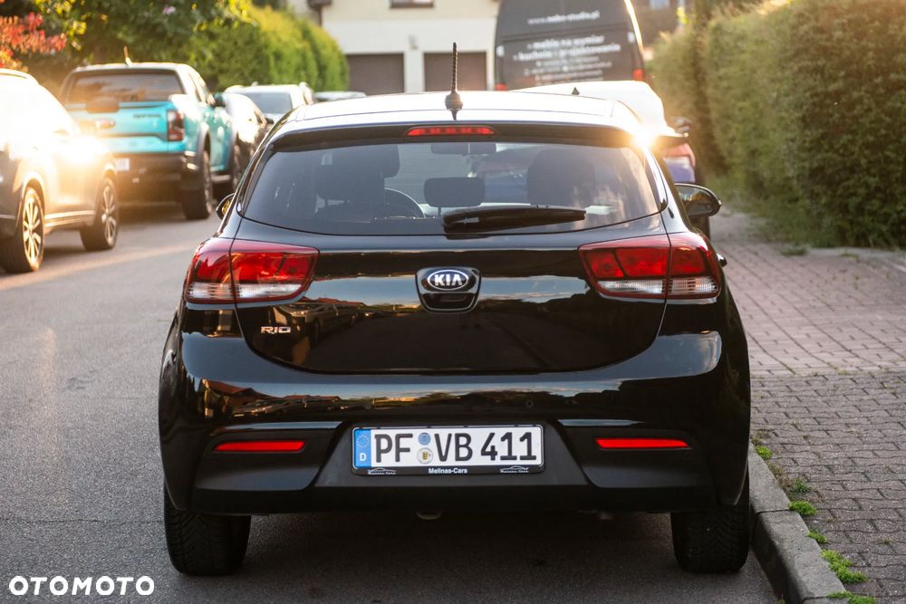 Kia Rio 1.2 Business Line Plus - 13