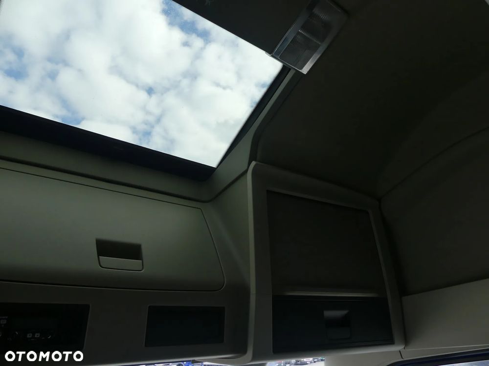 Volvo FH4 460 / EURO 6 / AUTOMAT / HYDRAULIKA / XL / - 31