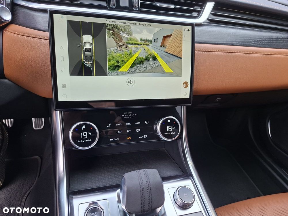 Jaguar XF P300 AWD Sportbrake R-Dynamic SE - 7