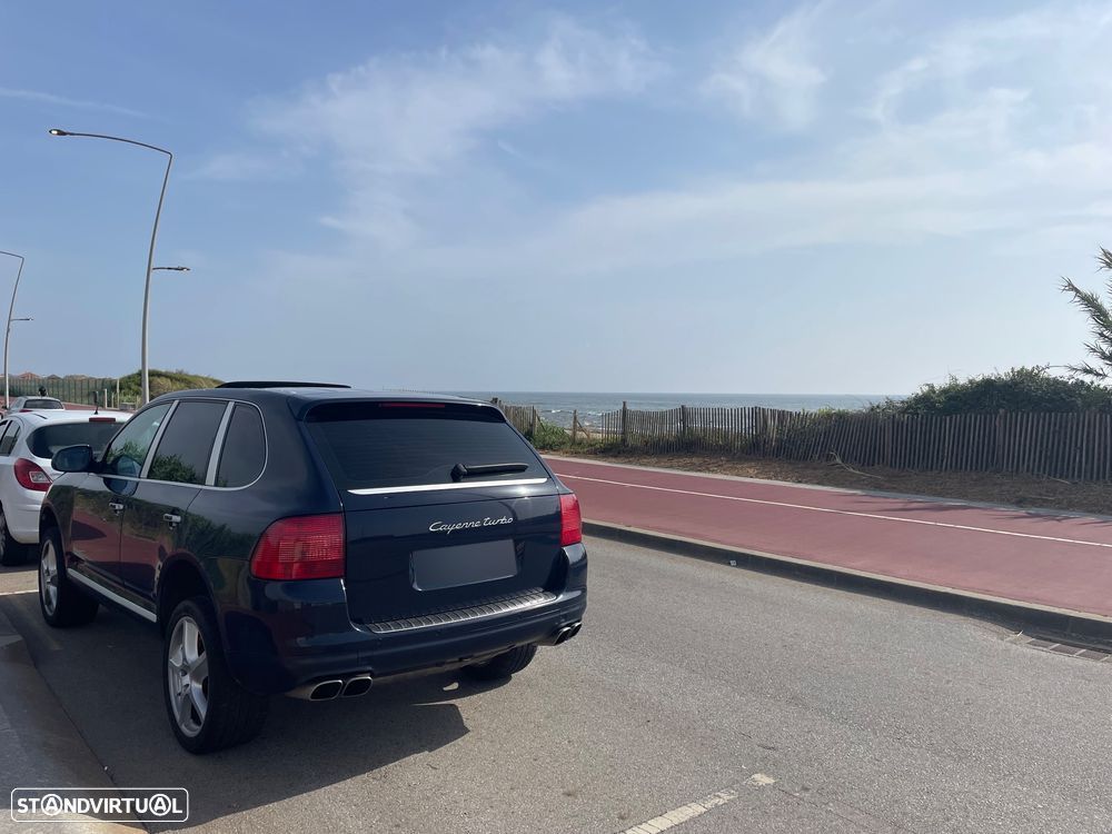 Porsche Cayenne Turbo - 3