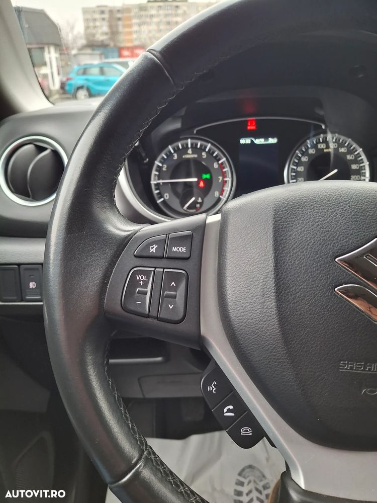 Suzuki Vitara 1.4 Boosterjet MHEV Passion - 17