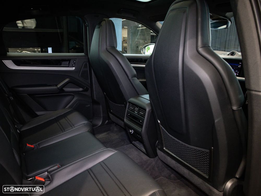 Porsche Cayenne Coupé S E-Hybrid - 42