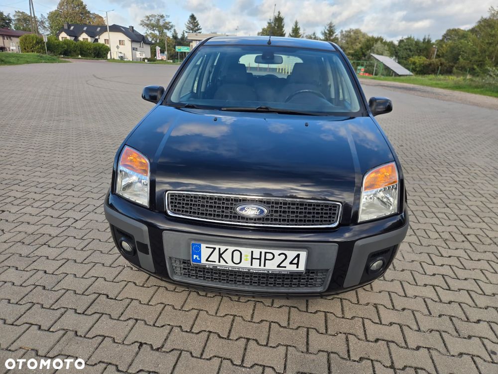 Ford Fusion - 2