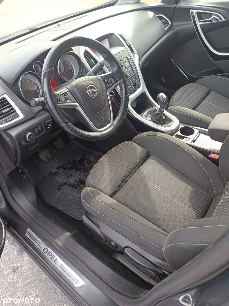 Opel Astra 1.4 Turbo Cosmo - 13