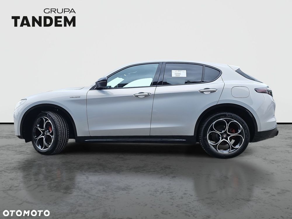 Alfa Romeo Stelvio - 8