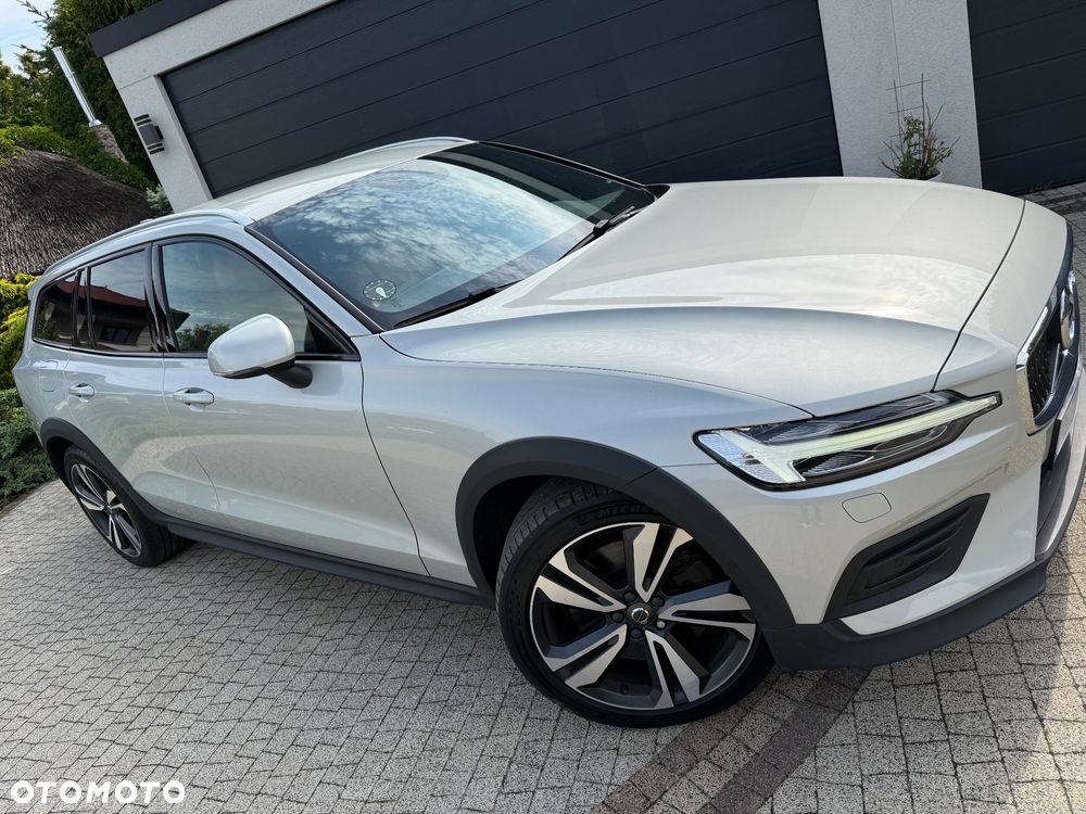 Volvo V60 Cross Country D4 AWD Geartronic Pro - 23