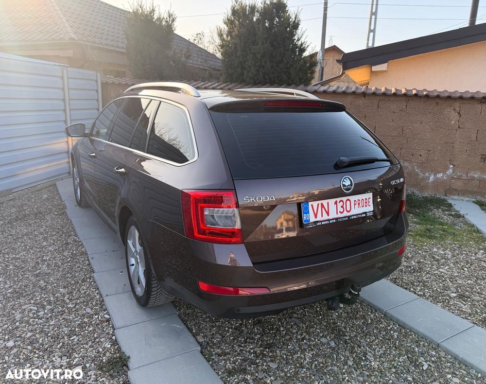 Skoda Octavia 1.6 TDI DPF Elegance - 4
