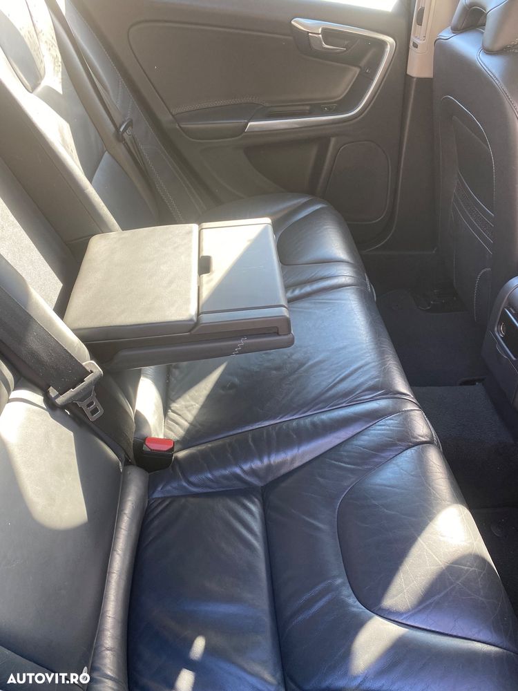 Volvo V60 ver-d3-start--stop-momentum - 4