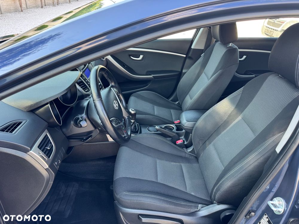 Hyundai i30 1.6 Style - 23