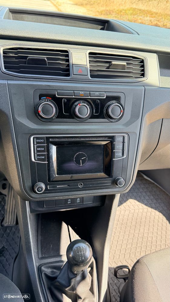 VW Caddy Maxi - 14