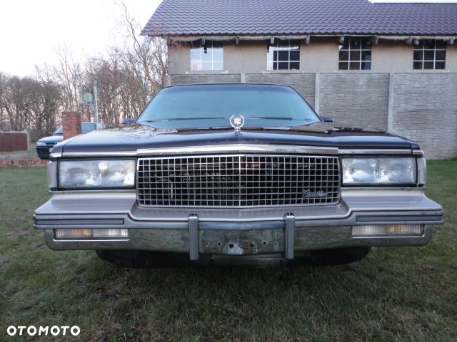 Cadillac Deville - 10