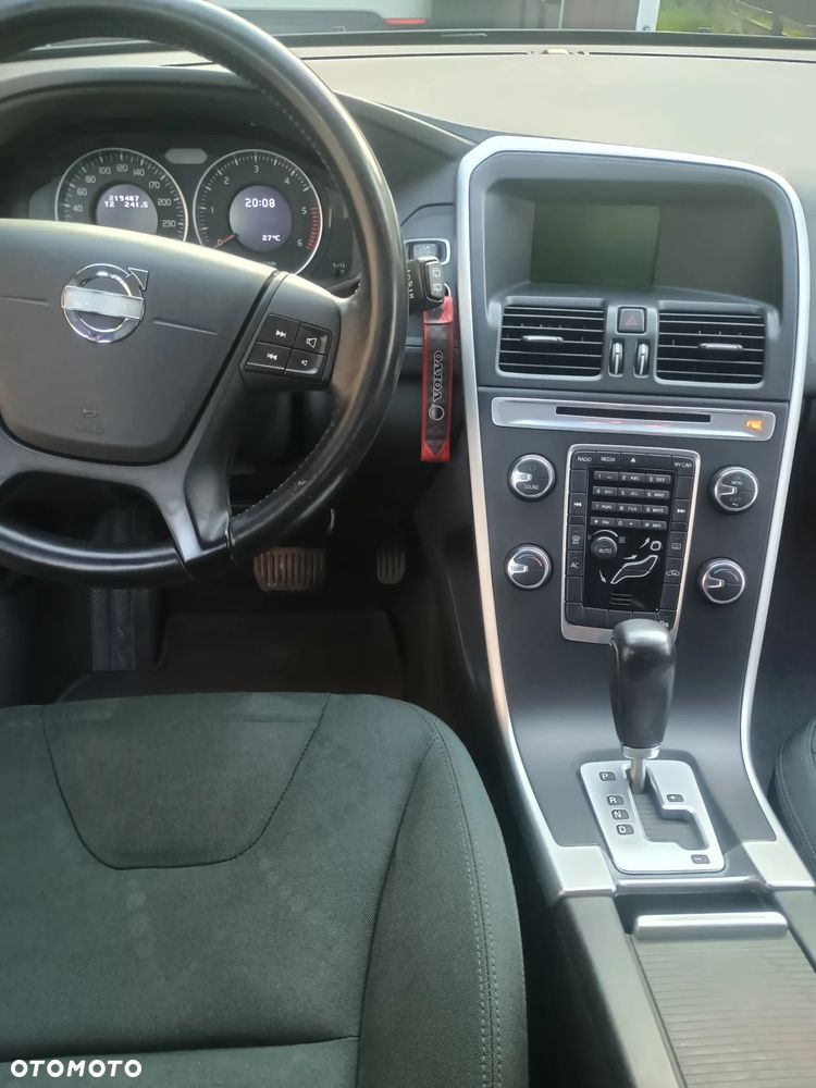 Volvo XC 60 D3 Momentum - 17