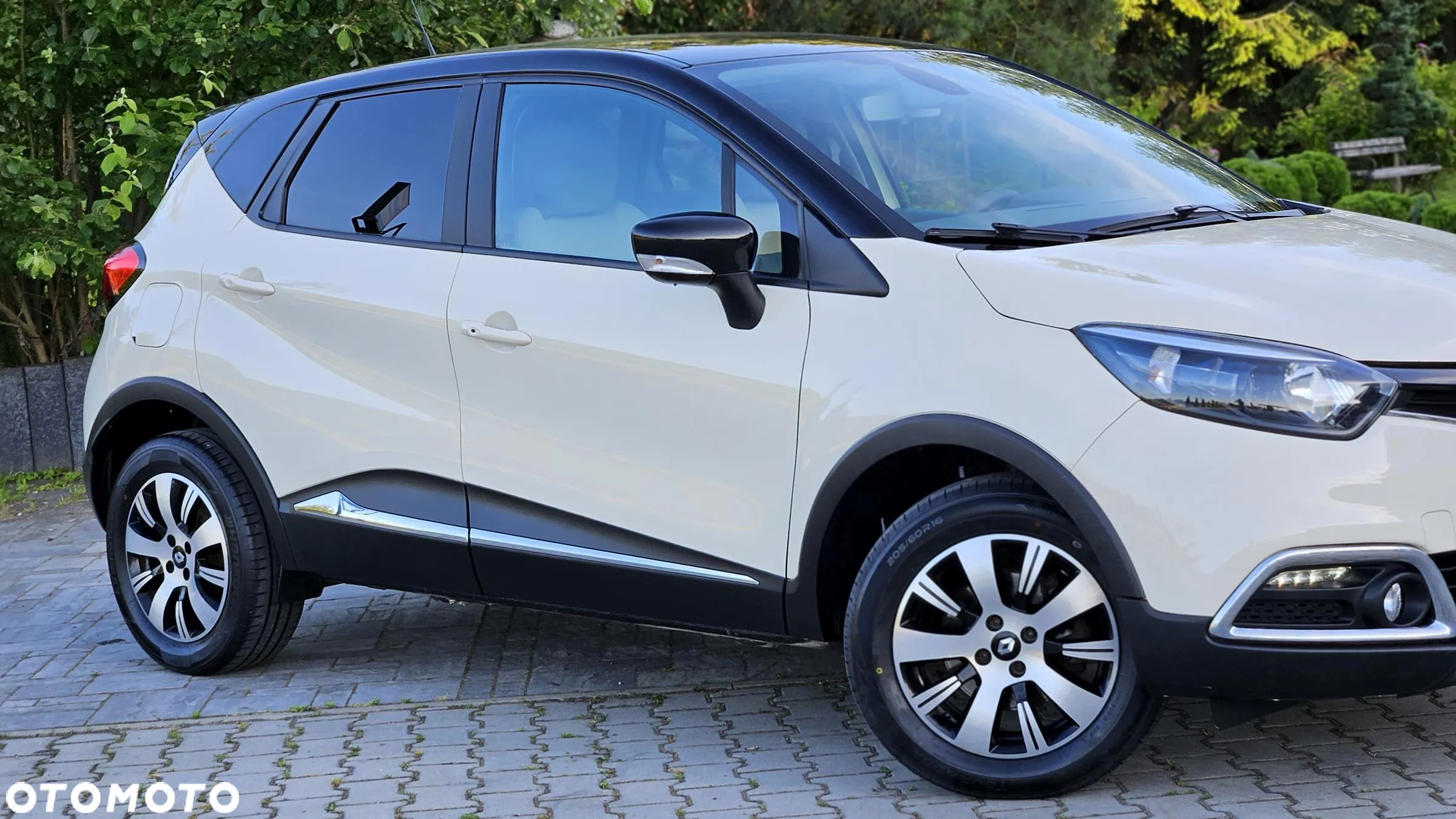 Renault Captur ENERGY TCe 120 EDC LIMITED - 15