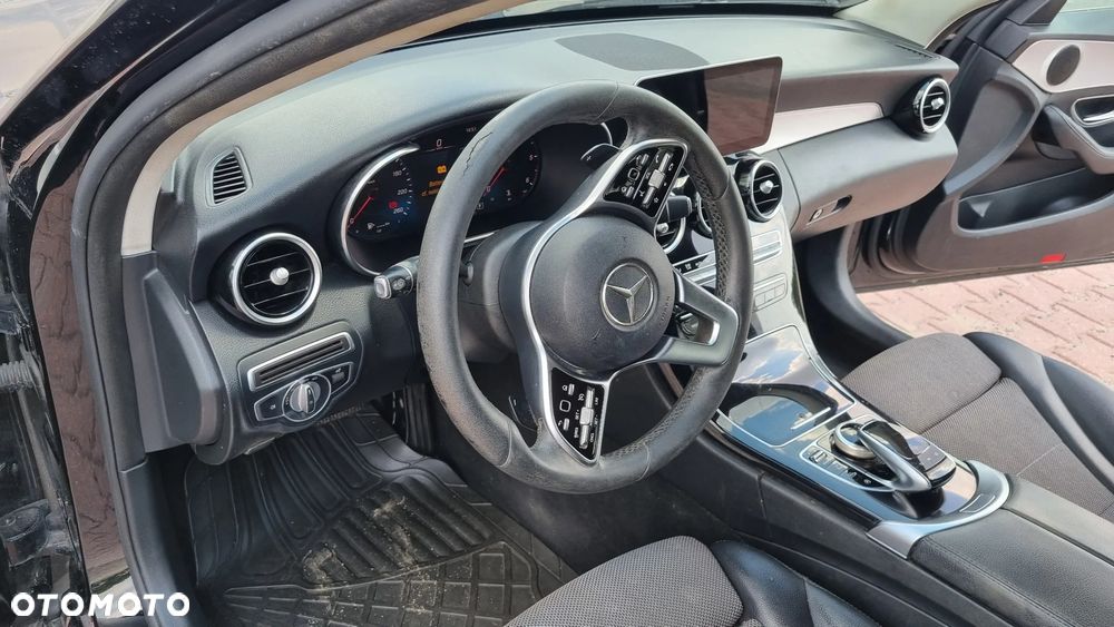 Mercedes-Benz Klasa C 180 d 9G-TRONIC - 38