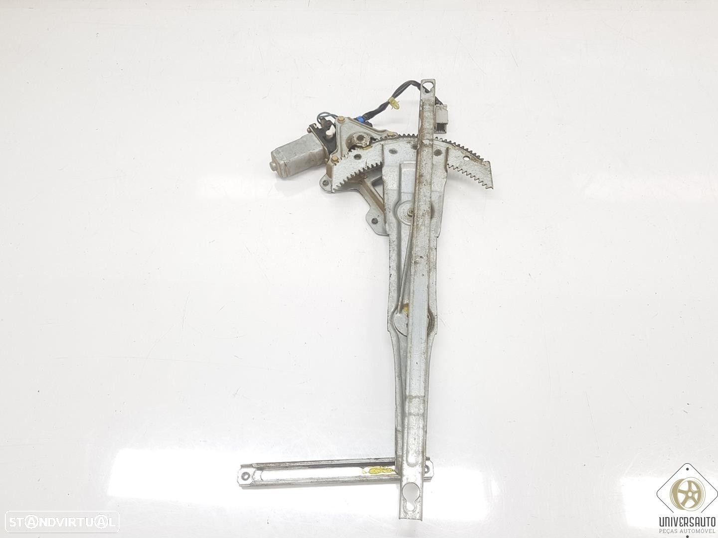 ELEVADOR DE VIDRO FRONTAL DIREITO HONDA HR-V 2001 - 4