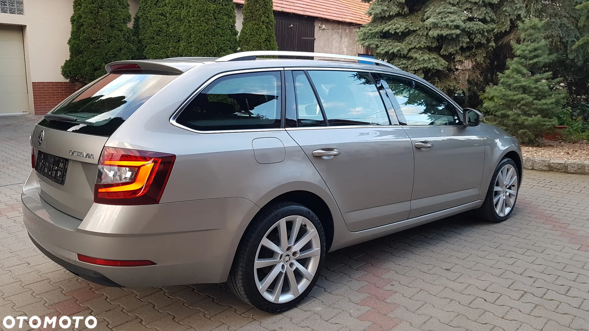Skoda Octavia 1.5 TSI ACT Ambition DSG - 28